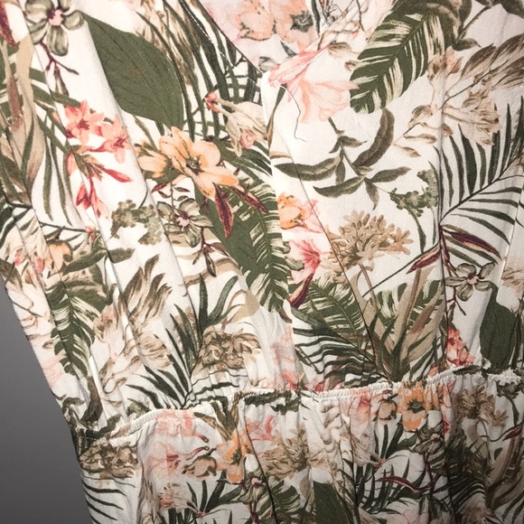 Romper - Picture 2 of 2